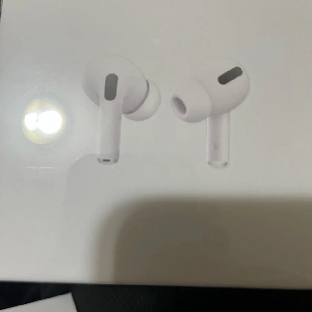 Apple AirPods Pro - White